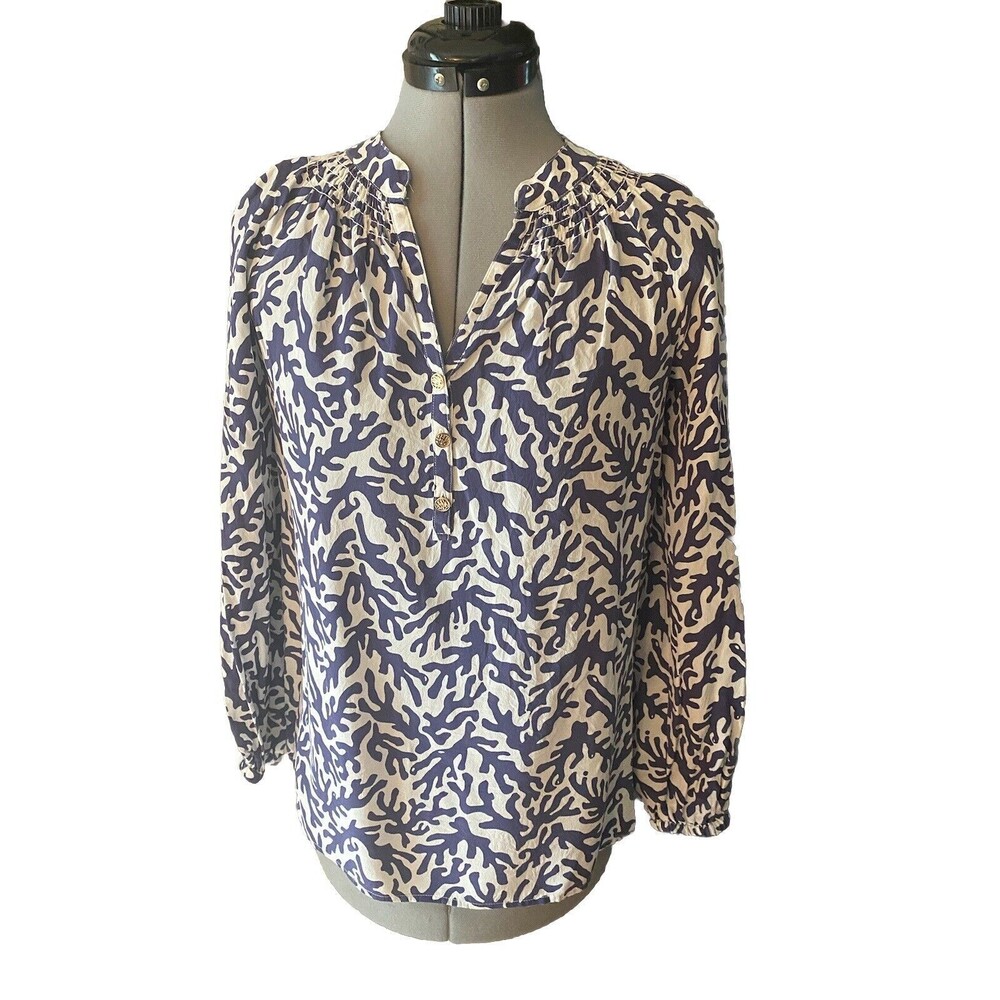 Lilly Pulitzer Top Size 6 long sleeved blue and beige design gold button accent